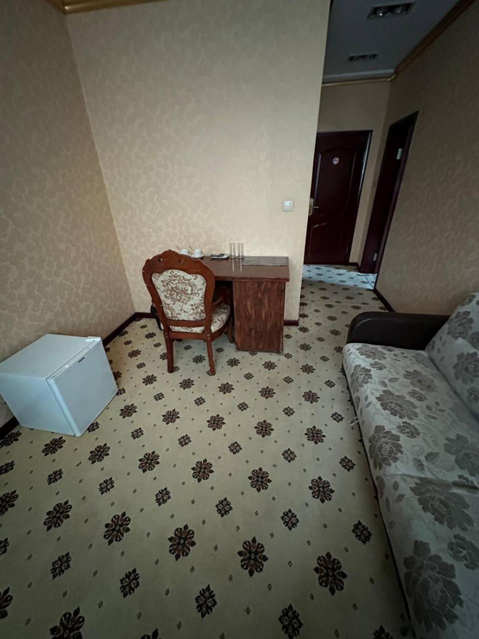 Altyn Adam Hotel Petropavlovsk Extérieur photo