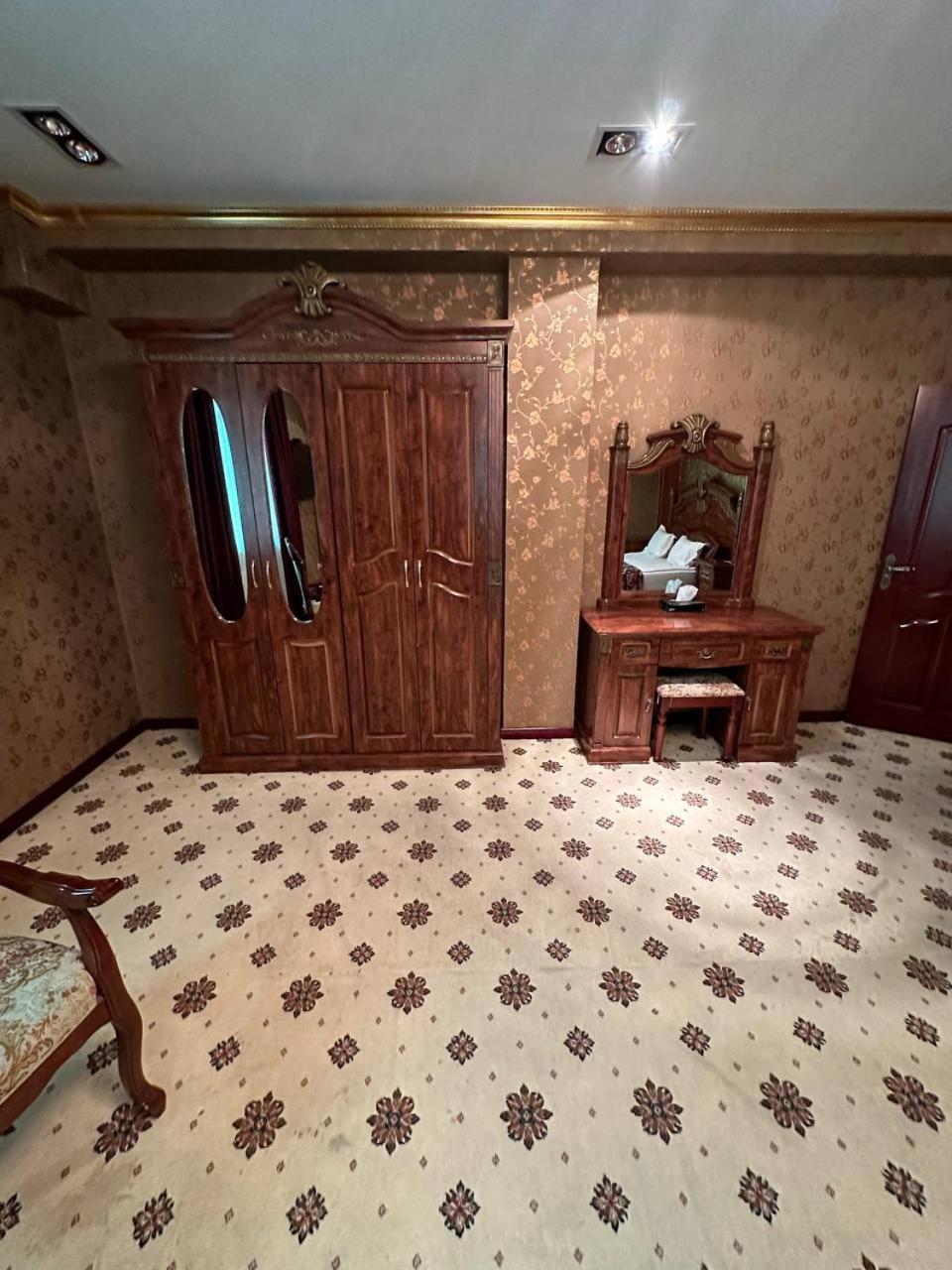 Altyn Adam Hotel Petropavlovsk Extérieur photo