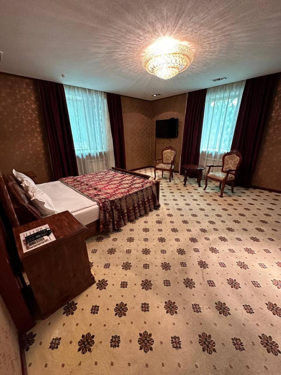 Altyn Adam Hotel Petropavlovsk Extérieur photo